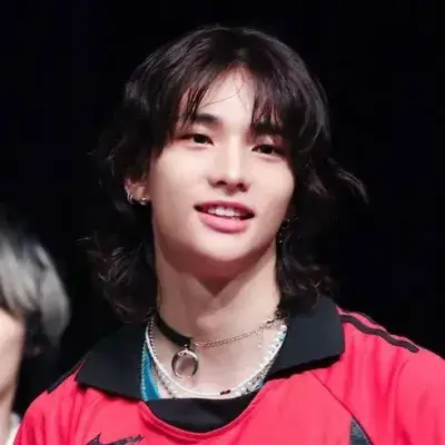 PolyBuzz | Meet Min-jun - Korean boy AI companion